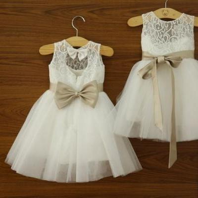 2015 Vintage Lace Flower Girls' Dresses Princess A-Line High Neck Floor Length Backless Junior Bridesmaid Dress Kid Formal Dress Ivory Lace Flower Girl Dress Wedding Baby Girls Dress Tulle Rustic Baby Birthday Dress with bow